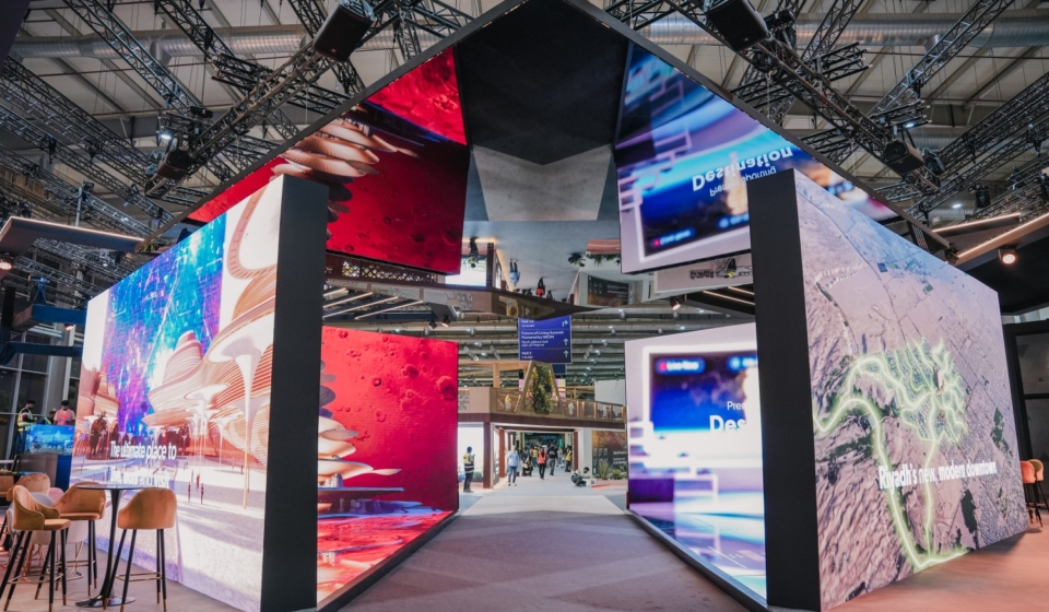 Mirror Stretch Ceilings